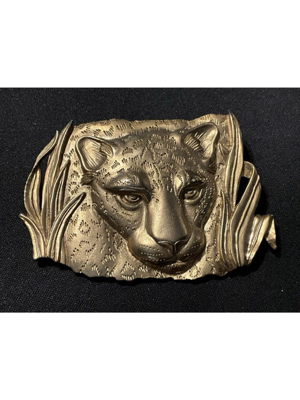 J.J. 1988 Leopard Head Gold Tone 2.5x1.75 Heavy Brooch